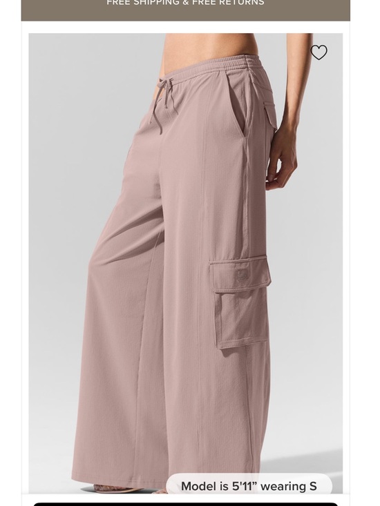 ALO Yoga Pants - ALO Yoga Wide Leg Cargo Pants in Dusty Rose